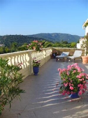 Terrace / Balcony