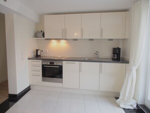 Fully fitted, luxurious kitchen