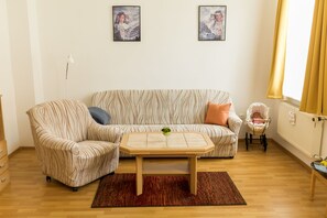 Wohnzimmer:
Couch