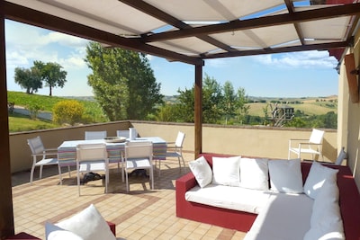 Casa-Montale 1 / 5Terrazza, typical country house, gr. Pool, secluded location, panoramic views