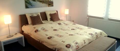 Zimmer 1, Doppelbett