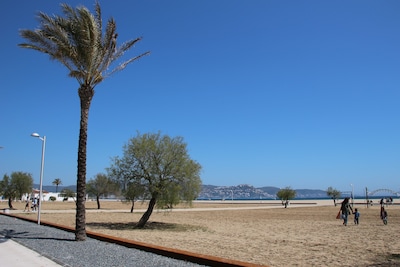 beachfront apartment, overlooking the canal and port Empuria, quiet area.