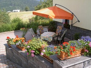 herrliche Terrasse nur für Sie mit Grill