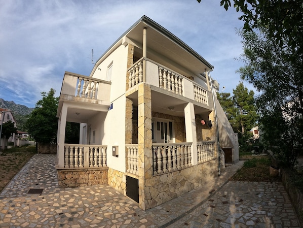 Extérieur