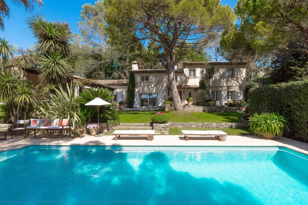 Picture of villa