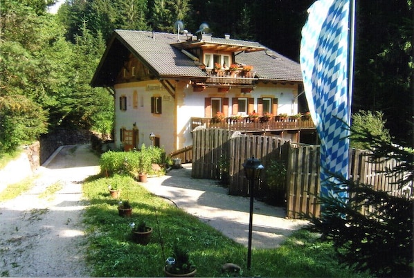 Unser Haus im Sommer