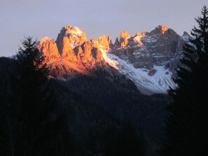 Alpenglühen am Latemar