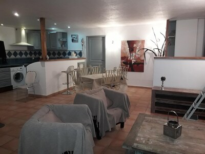 Cozy rental at the foot of the Alpilles 
