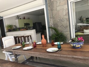 Outdoor dining