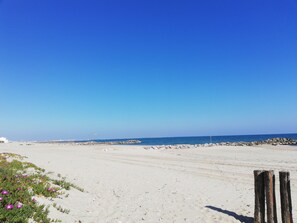 L'accès à la plage à 5 minutes à pied