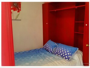 Chambre à couche séparé avec matelas récent 