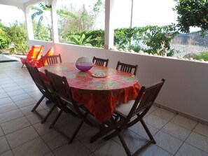 Outdoor dining