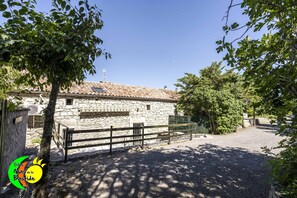 extérieur gîte Feneire