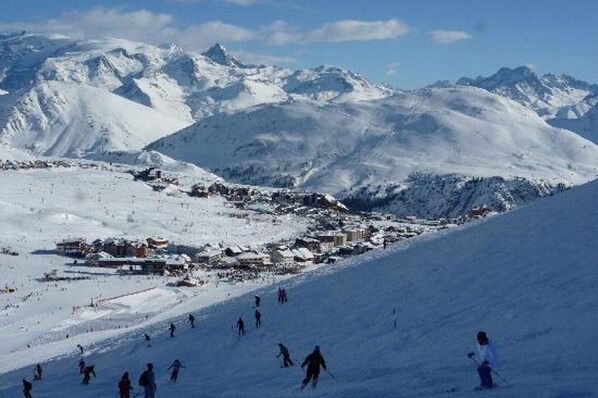 Snow and ski sports