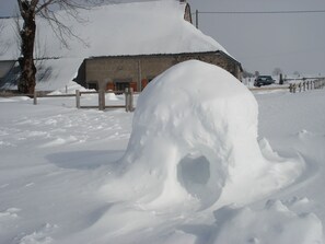 Snow and ski sports