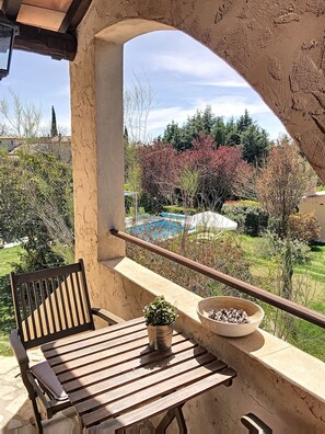 la belle histoire-ventoux 1er terrasse gite luberon