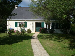 Allée de l'entrée 