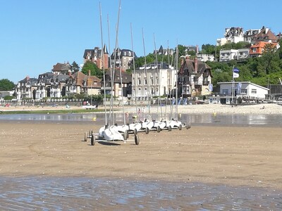 LES ALTHÉAS 3 logements pour 10 personnes proche de la plage