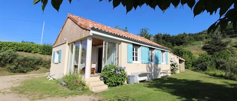 Vue de la maison facade coté est et sud  sud