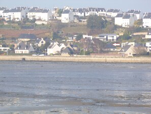 Presqu'île de Ste Anne, vue sur la maison