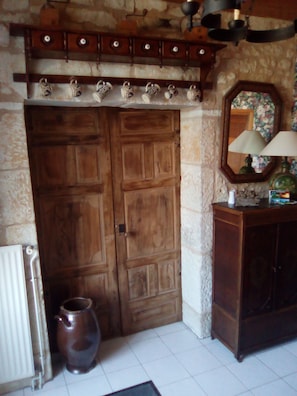 entrée chambre du bas