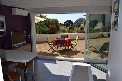 T2 new with garden in quiet residence at the foot of the Calanques park