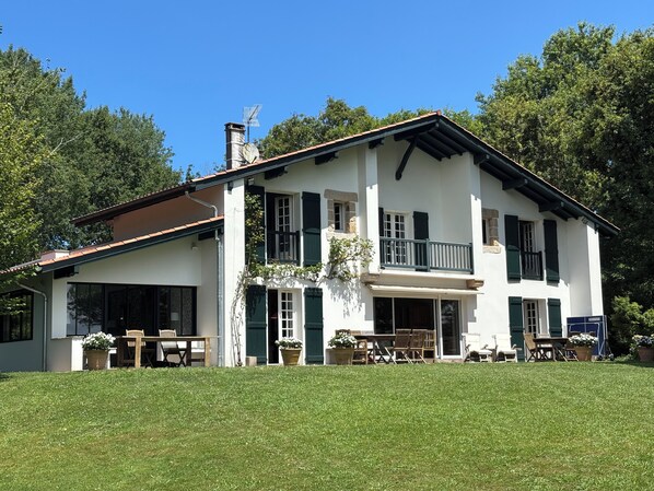 Extérieur