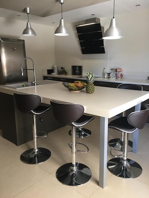 Cuisine toute équipée