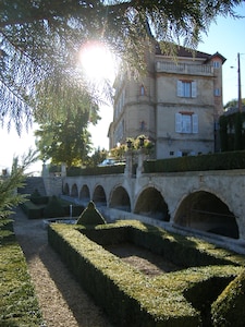 Grande Suite "Louise de Savoie" au château (capacité 4)