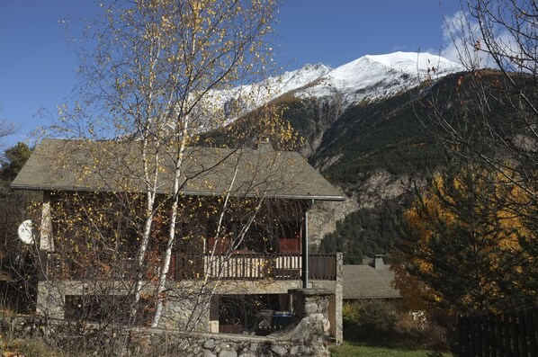 le chalet en automne