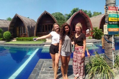 3 Deluxe Room, Sweet Bungalow Near Gili T Beach