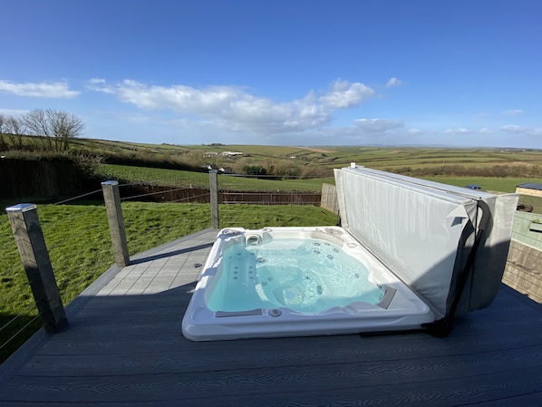 Hot Tub with stunning views