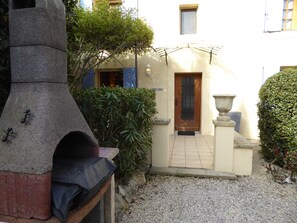 Front of Casa Dora