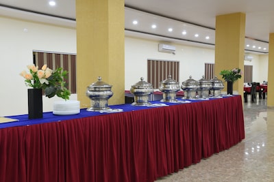 Hotel Mariya International is situated in Bodhgaya it near by karmapa Temple.