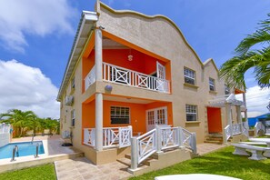 Exterior of the 4-apartment building 