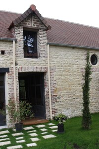 Belle maison ancienne rénovée dans le centre de Cabourg, grand jardin