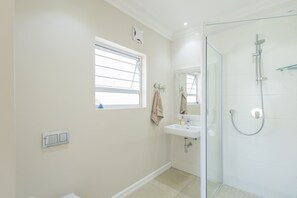 Bathroom. Beautiful light and bright bathroom ensuite. Large shower.