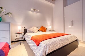 First bedroom
