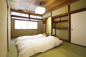 Japanese futon with Tatami