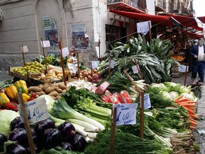LA FRUTTA DEL MERCATO STORICO DEL CAPO