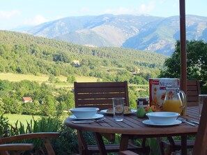 Breakfast with a view