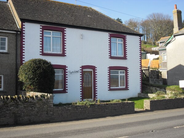 Myrtle Cottage, Torcross