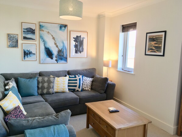 Modern & spacious lounge with comfortable sofa