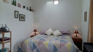 Grand lit double (180 x200) qui peut convertir en 2 lits 