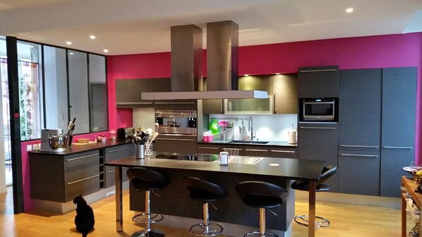 Private kitchen