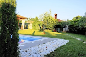 View to the outdor kitchen
