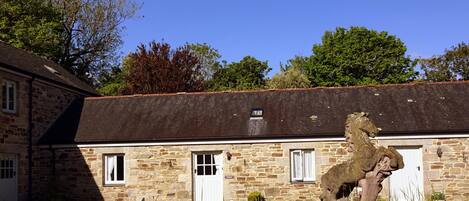 Delightful, Grade II listed barn conversion