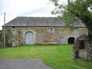 barn