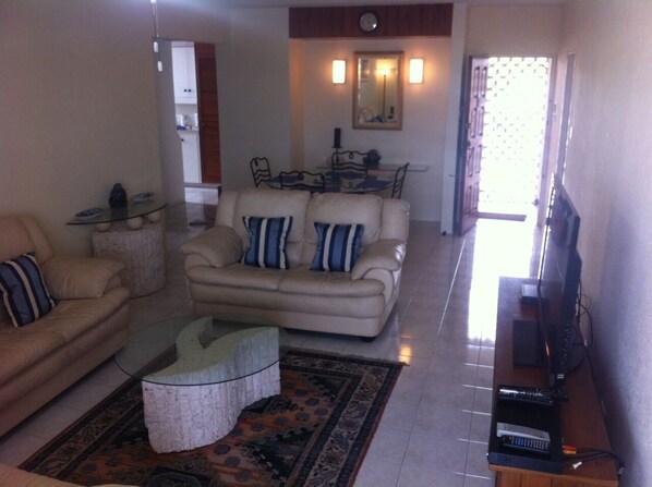 Lounge With Balcony