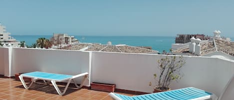 Gorgeous apartment with a great terrace with seaviews 